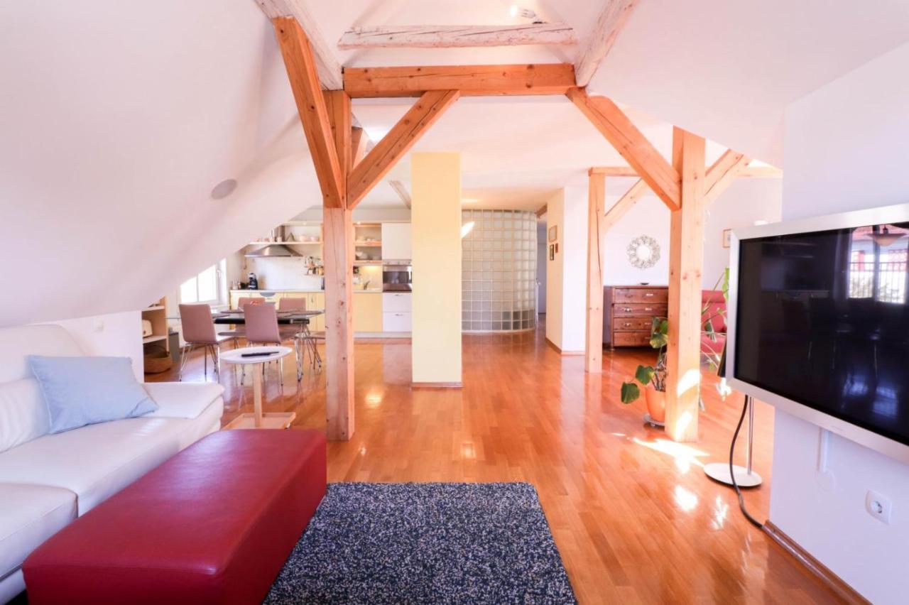 Apartment In The Heart Of Bled With Views Eksteriør bilde
