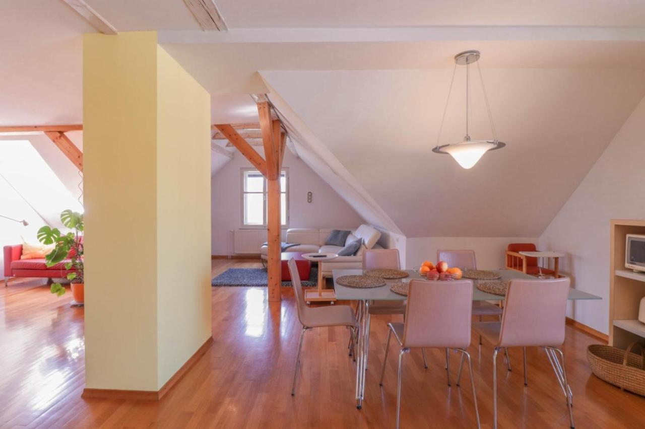 Apartment In The Heart Of Bled With Views Eksteriør bilde